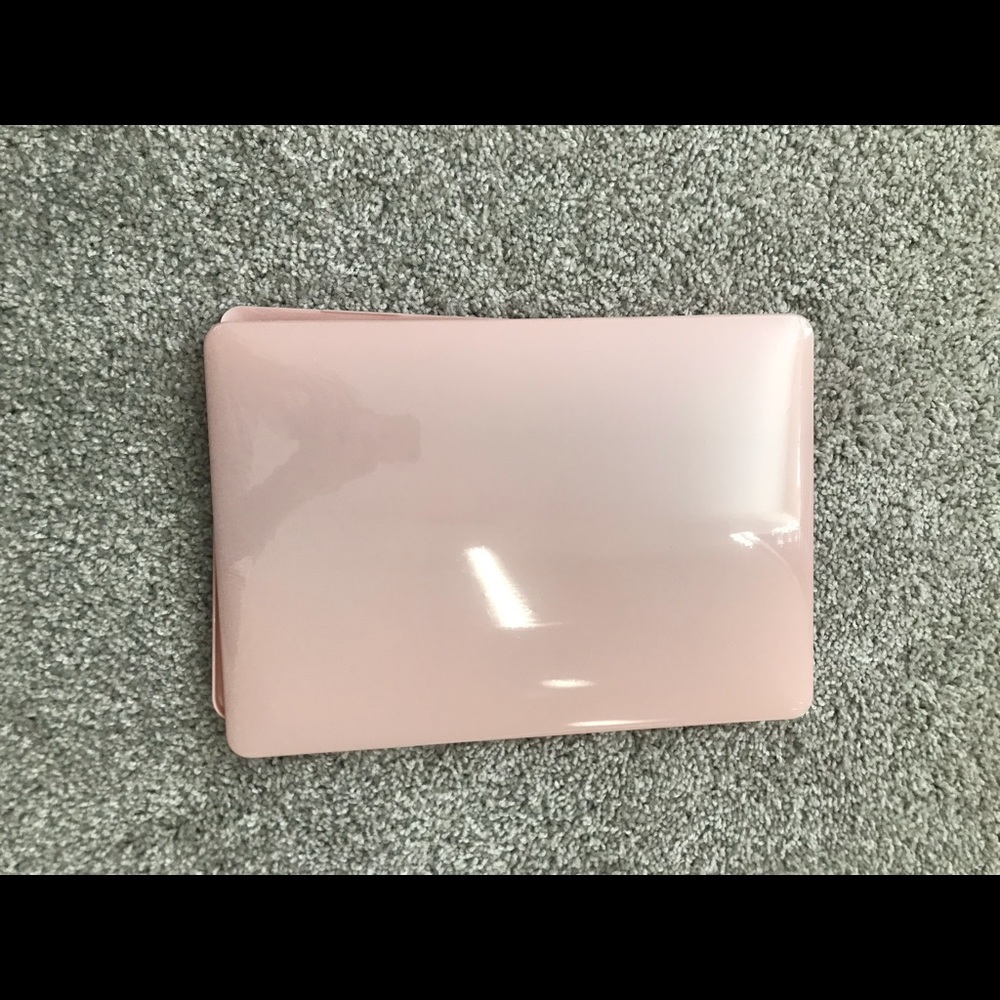 MacBook Pro hard shell case (2016 & 2017 model)
